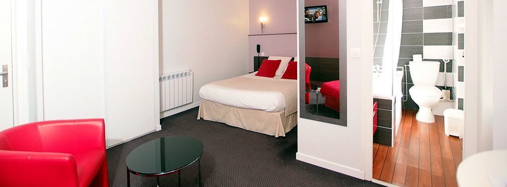 Un Hotel Sur Le Port La Rochelle  Exterior foto